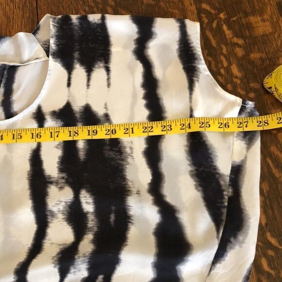CAbi White & Black Silk Tie Dye Oversized Top Sz S, Boho Chic - Picture 8 of 11